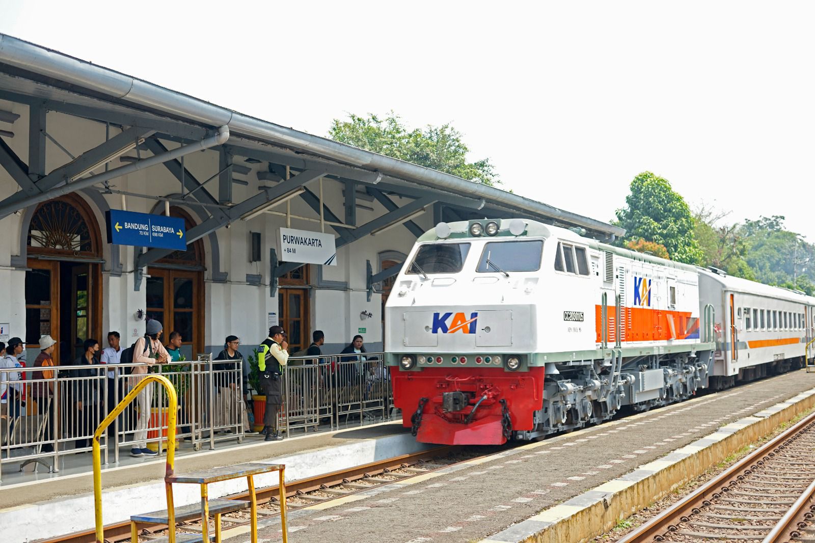 Info Commuter Tembus Juta Pengguna Jadi Pilihan Utama Volume