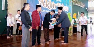 Pemkot Bandung Gelontorkan Rp39 Miliar untuk Insentif 9.232 Guru Keagamaan