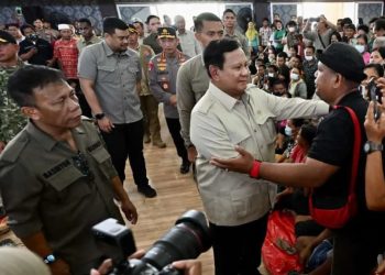 Presiden Prabowo Perintahkan Percepatan Pembangunan Hunian Korban Bencana di Sumatera