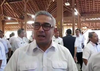 Farhan Minta Kejari Kota Bandung Awasi Khusus 4 Dinas Terkait Pelaksanaan Perbaikan 17 Ruas Jalan