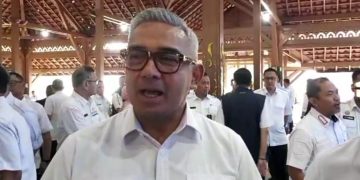 Farhan Minta Kejari Kota Bandung Awasi Khusus 4 Dinas Terkait Pelaksanaan Perbaikan 17 Ruas Jalan