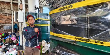 Dua Insinerator Pengolah Sampah di TPS Baturengat Disegel Sampah Warga Menumpuk