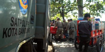 Satpol PP Kota Bandung Akan Tertibkan Pedagang Musiman di Kawasan Terlarang