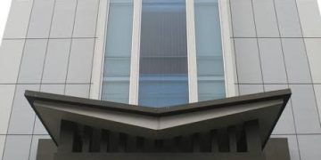 Menteri Lingkungan Hidup Dukung Fatwa MUI,Haramkan Buang Sampah Ke Sungai,Danau Dan Laut