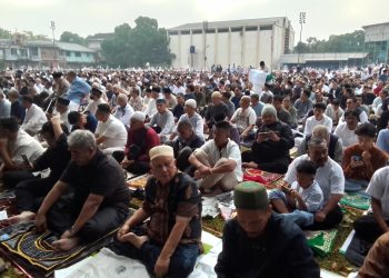 Ribuan Jamaah Muhammadiyah Gelar Sholat Idul Fitri di Lapangan Lodaya Bandung