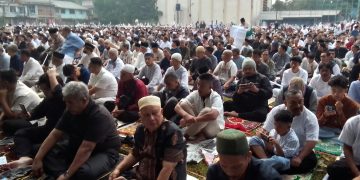 Ribuan Jamaah Muhammadiyah Gelar Sholat Idul Fitri di Lapangan Lodaya Bandung
