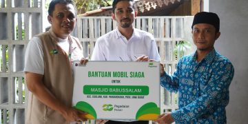 Wujudkan Kepedulian Sosial, PT Pegadaian Kanwil X Jabar Serahkan Mobil Siaga dan Ratusan Paket Sembako di Batukaras