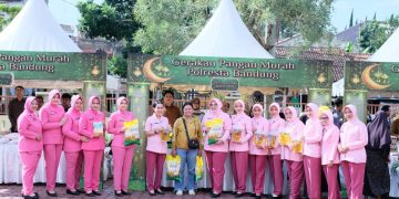 Polresta Bandung Gelar Gerakan Pangan Murah dan Buka Puasa Bersama