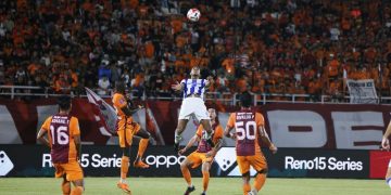Persib Amankan Satu Poin Krusial dari Samarinda