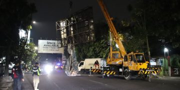 Cuaca Ekstrem, Satpol PP Perketat Penertiban dan Antisipasi Reklame Rawan Roboh