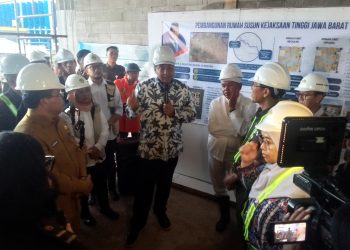 Menteri PKP Beserta Dedi Mulyadi Tinjau Progres Pembangunan Rusun Kejati Jabar