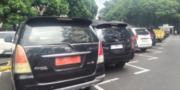 Efisiensi Energi, Pejabat Eselon 2 dan 3 Pemkot Bandung Dilarang Bawa Mobil Dinas Tiap Jumat