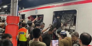 Insiden di Stasiun Bekasi Timur: 7 Tewas, KAI Batalkan Sebagian Perjalanan KA Parahyangan