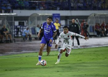 Permalukan Bali United Dengan 10 Pemain, Persib Semakin Kokoh  di Puncak Klasemen