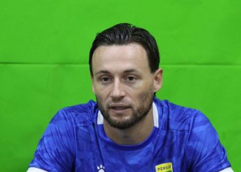 Marc Klok: Tujuh Laga Sisa Adalah Final, Persib Incar Poin Penuh di Kandang Dewa United